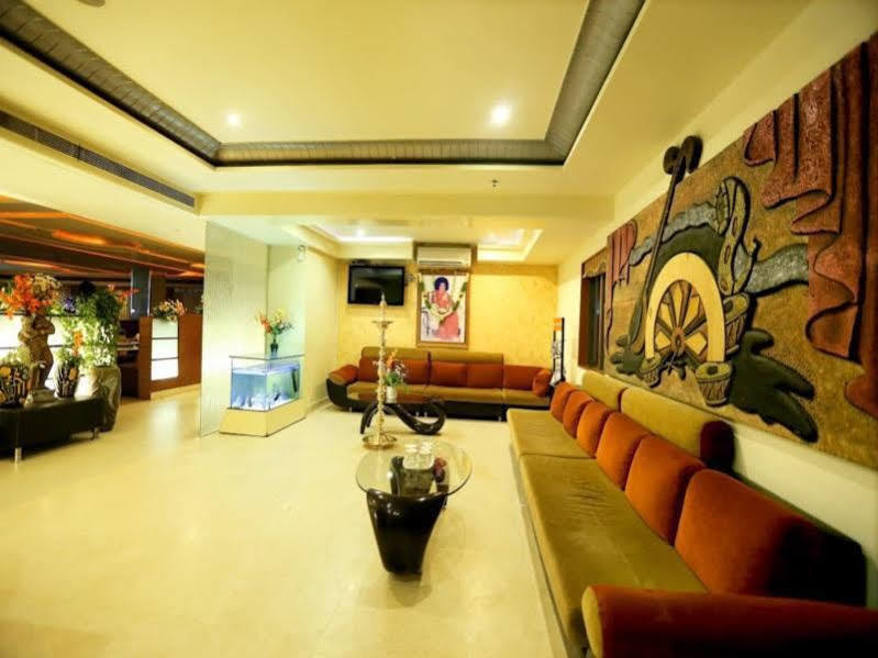 Hotel Sitara Grand Haiderabad Buitenkant foto