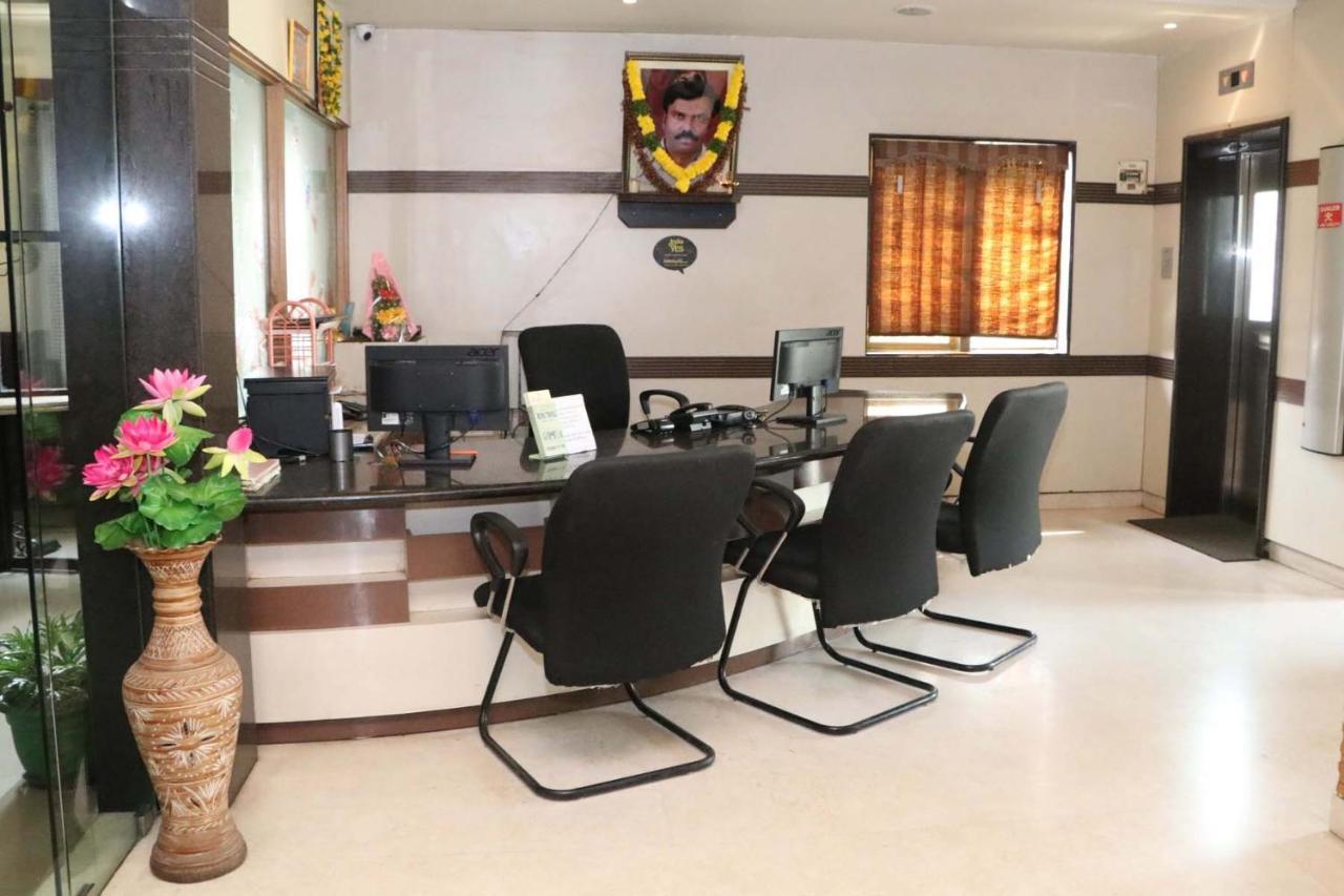 Hotel Sitara Grand Haiderabad Buitenkant foto